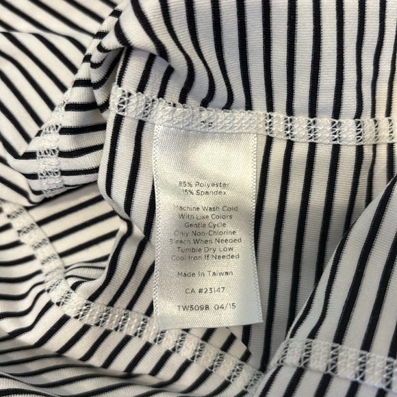 T by Talbots active top size large - Picture 5 of 6